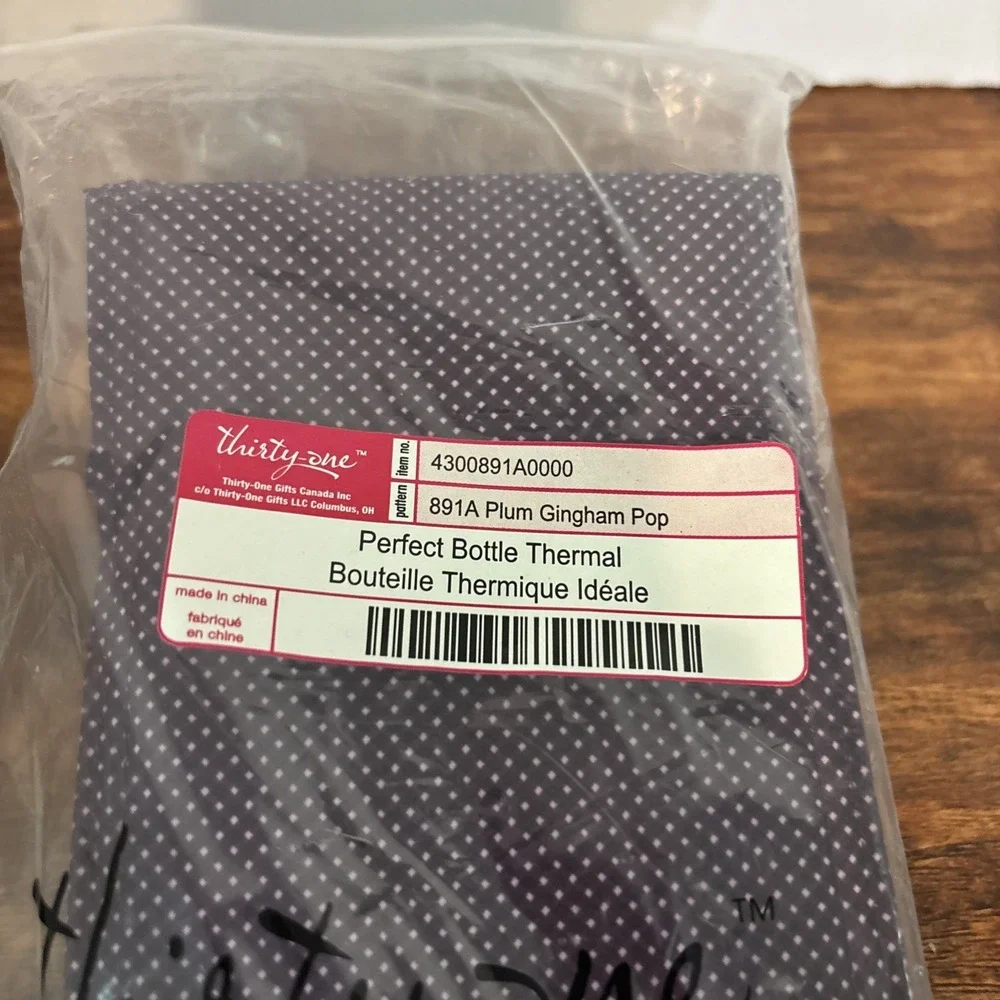 NWT!‎ Retired Thirty One Wine Thermal in Plum Gingham Pop